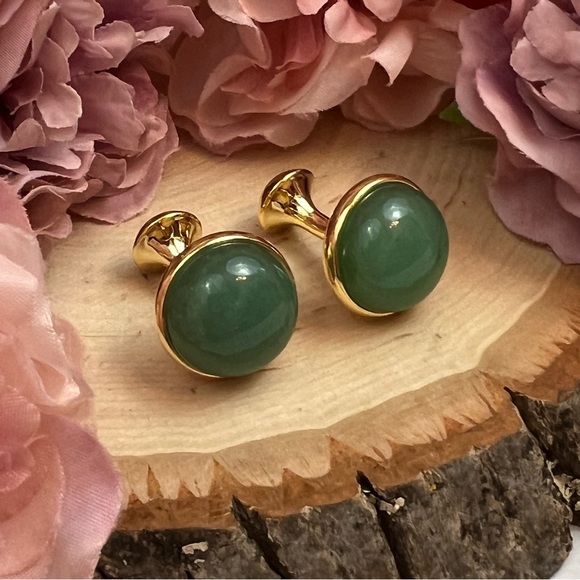 Elegant Round Green Aventurine Quartz Cufflinks - Picture 6 of 17